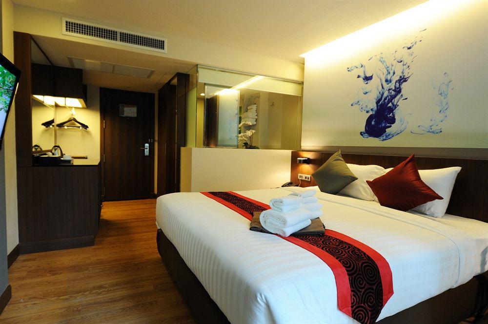 41 Suite Bangkok Extérieur photo